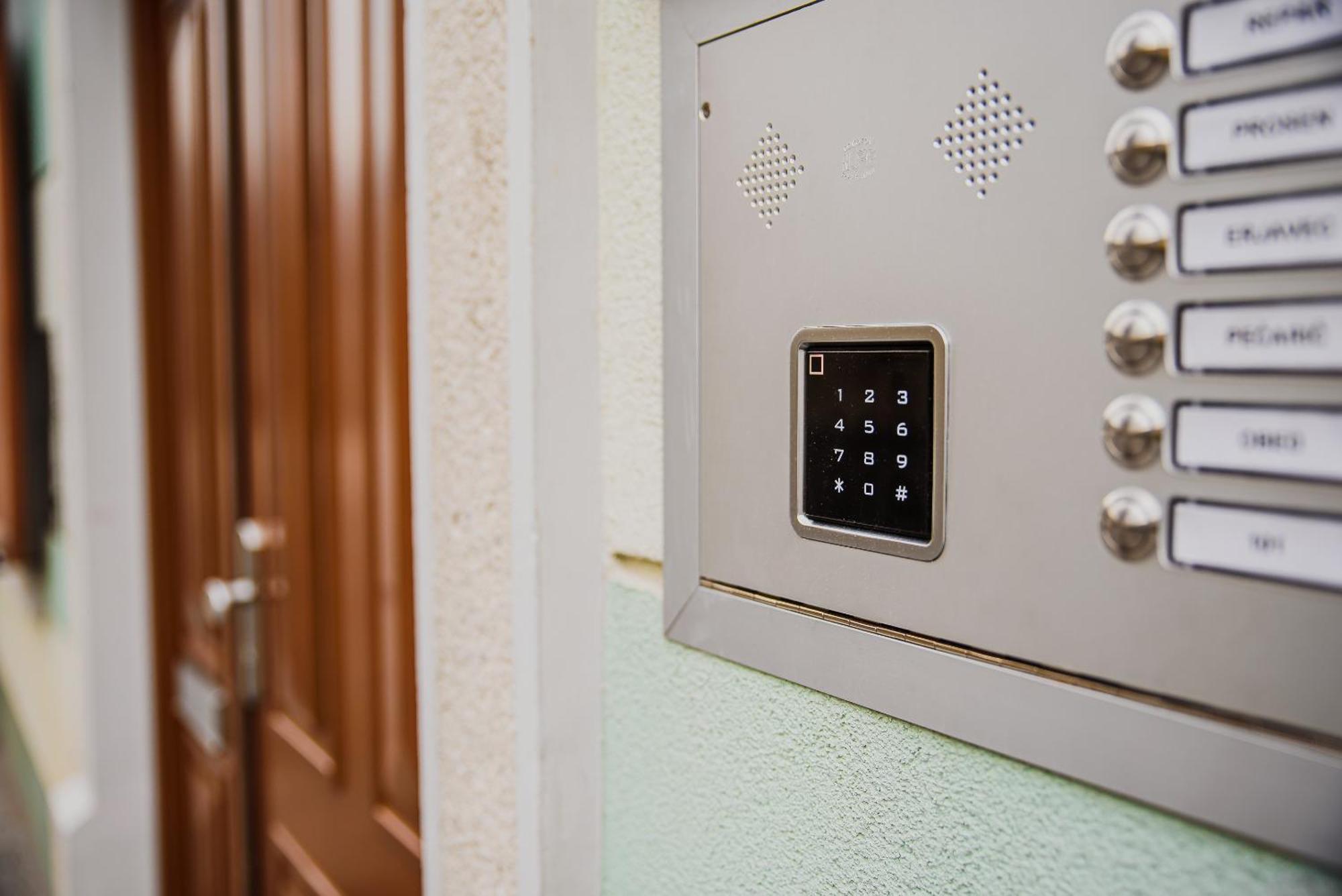 Apartments Slavec With Free Onsite Parking Кранска гора Стая снимка