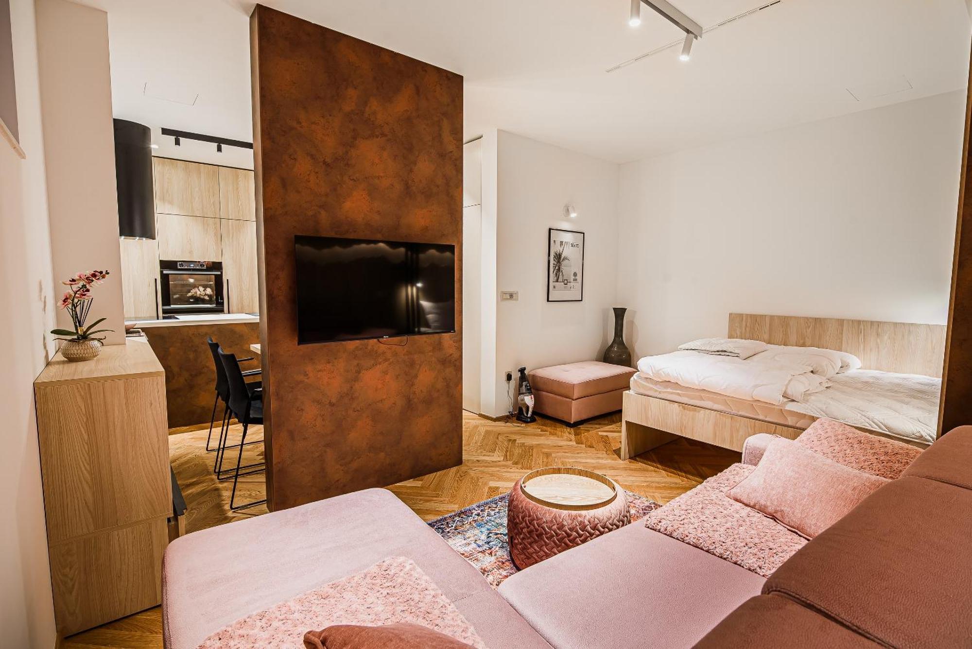 Apartments Slavec With Free Onsite Parking Кранска гора Екстериор снимка